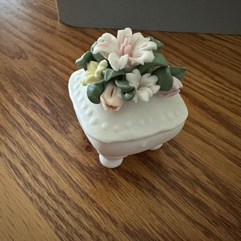 Floral Ceramic Jewelry Box